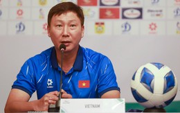 HLV Kim Sang-sik: "Bàn thua trước Lào khiến U22 Việt Nam bị tâm lý"