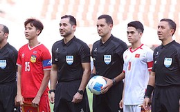 Vì sao trọng tài 'bẻ còi' giúp U22 Việt Nam thắng U22 Lào?