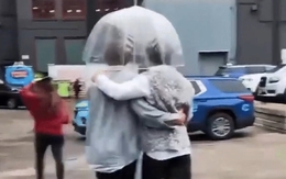 Phim 18+ hay đến mức 1000 người chấm 1 sao vẫn lập kỷ lục 2025, cặp chính đẹp hoàn hảo không biết chê chỗ nào