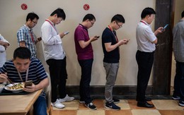 Dân tình Việt "kêu ầm trời" vì một thứ tăng giá còn hơn cả vàng: Nguy cơ không mua bây giờ là còn lên nữa