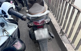 Hà Nội: Hiện trường nơi người phụ nữ bỏ lại xe máy, nhảy cầu Chương Dương