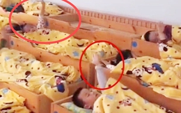 Soi clip ngủ trưa cô giáo gửi, mẹ phát hiện con có hành động bất thường mà sợ run người: Sự thật ngã ngửa!