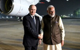 Ông Putin: ‘Mỹ còn mua nhiên liệu của chúng tôi, tại sao Ấn Độ lại không?’