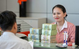 Không chỉ có chính sách lương và phúc lợi hấp dẫn, ngân hàng này còn thường xuyên phát hành cổ phiếu ESOP giá rẻ cho các nhân sự cấp cao.