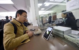 Khách yêu cầu chuyển 200 triệu đồng nhưng ngân hàng chuyển nhầm 2 tỷ đồng, tòa án phán quyết: Ngân hàng phải bồi thường thêm