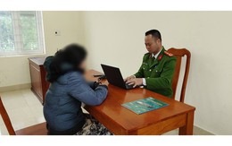 Trở thành nghi phạm "bắt cóc trẻ em" chỉ vì… dừng xe ăn sáng!