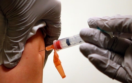 Lần đầu tiên số người chết do cúm mùa ở Mỹ vượt qua số ca tử vong do Covid-19