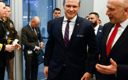 Bộ trưởng Quốc phòng Mỹ tuyên bố "xoay trục" đối đầu với Trung Quốc