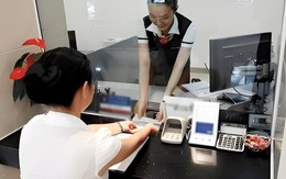 Người phụ nữ gửi tiết kiệm 1,4 tỷ đồng, vừa ra khỏi cửa nhận được tin nhắn trừ 348 triệu đồng, ngân hàng thẳng thừng: Chúng tôi không chịu trách nhiệm