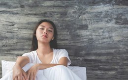 Đêm tân hôn, thấy chồng lục lọi tủ quần áo, tôi bật dậy hỏi han rồi chết điếng khi anh thú nhận sự thật kinh hãi