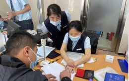 Người đàn ông gửi tiết kiệm 870 triệu đồng, vài ngày sau quay lại rút thì ngân hàng thông báo: "Tài khoản không tồn tại, chúng tôi không chịu trách nhiệm"