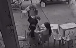 Xôn xao clip phụ huynh đá vào mặt nữ học sinh