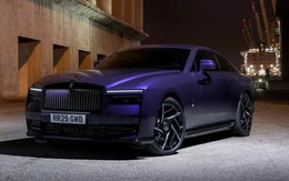 Rolls-Royce Spectre Blackbage ra mắt: Mạnh nhất lịch sử hãng, thêm nhiều chi tiết ‘độc’ cho đại gia thích khác biệt