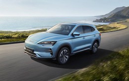 'Chuyện lạ' ở TQ: Khách hàng bức xúc vì hãng xe nâng cấp công nghệ nhưng lại giảm giá bán xe