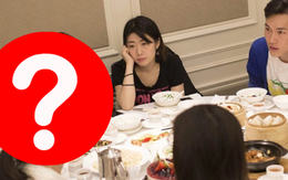 Trong buổi họp lớp, tôi là người duy nhất không giao lưu với người bạn đại gia, 2 tháng sau, cậu ấy xách túi lớn túi bé đến nhà tôi