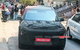 Kia Carens bản nâng cấp lại lộ ảnh: Động cơ giữ nguyên nhưng thêm ADAS, cửa sổ trời toàn cảnh, đặc biệt có 3 màn hình lên tới 30 inch