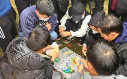 "Đỏ đen" tràn ngập phiên chợ "choảng nhau" ở Thanh Hóa