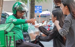 Mua sắm online thải ra hàng ngàn tấn rác thải nhựa/năm, Bộ Công Thương đề xuất chính sách mới