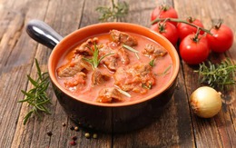 Người sau tuổi 50, có 3 loại thịt "quý như vàng mười" với sức khỏe, kéo dài tuổi thọ: Nhất định phải ăn