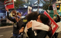 Chiến sự Trung Đông: Hamas phóng thích thêm 3 con tin Israel