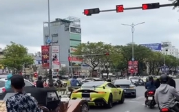 Dàn siêu xe vượt đèn đỏ tại Đà Nẵng có dấu hiệu gây rối trật tự công cộng