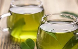 Uống nước lá vối và xạ đen liên tục để giải độc, người đàn ông phải nhập viện