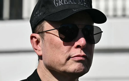 Chuyện gì đây: Đế chế xe điện 1.000 tỷ USD lao dốc thảm hại, nhà đầu tư phẫn nộ yêu cầu Elon Musk rời ghế CEO Tesla