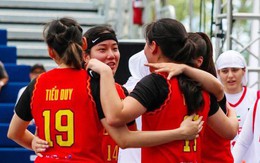 Cặp song sinh Thảo My - Thảo Vy giúp đội tuyển bóng rổ Việt Nam thắng trận ra quân giải vô địch châu Á