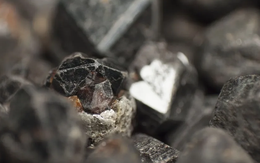 Sau động đất tại Myanmar, giá một kim loại quan trọng bất ngờ tăng vọt, Trung Quốc 'đau đầu' vì là người mua lớn nhất