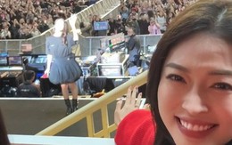 Bức ảnh chụp chung Jisoo (BlackPink) của Á hậu Phương Nga