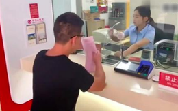 Khách yêu cầu chuyển 175 triệu, nhân viên chuyển nhầm thành 1,7 tỷ đồng, tòa án tuyên bố: "Người nhận và ngân hàng đều phải trả lại tiền"