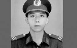 Thăng cấp bậc hàm cho chiến sĩ cảnh sát cơ động hy sinh khi khống chế đối tượng nguy hiểm