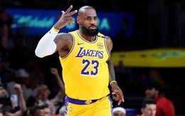 NBA: LeBron James trở thành cầu thủ đầu tiên đạt được cột mốc kỷ lục 50.000 điểm