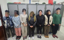 Khởi tố 2 'nữ quái' đánh hội đồng thiếu nữ, bắt quỳ gối xin lỗi