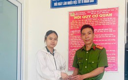 Rút tiền tại ATM Agribank nhưng lỡ để quên, kiểm tra thì biết có người nhặt được: Người phụ nữ lấy lại tiền chỉ sau 4 giờ như thế nào?