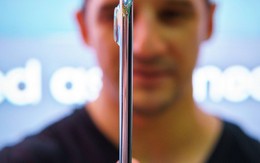 Cận cảnh mẫu điện thoại Trung Quốc đang khiến Apple, Samsung cũng phải dè chừng: Mỏng chỉ 5.75mm, trọng lượng 146g mà pin tận 5.200mAh