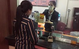 Người phụ nữ mới gửi tiết kiệm 35 tỷ đồng, cuối năm tài khoản còn 0 đồng, nhân viên ngân hàng khẳng định: “Tôi giúp cô nhận lãi ở chỗ khác”