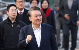 Tổng thống Hàn Quốc Yoon Suk-yeol rời trại giam