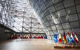 Một ngành công nghiệp trụ cột của châu Âu trước bờ vực tan rã, quan chức kêu gọi hành động khẩn - Cả Mỹ, Nga, Trung Quốc được gọi tên là tác nhân chính