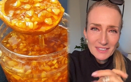 Không cần botox hay filler, quý bà 60 tuổi vẫn có da căng mịn nhờ cách làm đẹp từ 3 thế hệ: Dùng 2 thực phẩm cực quen với người Việt