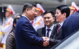 Chuyên cơ chở Tổng Bí thư, Chủ tịch Trung Quốc Tập Cận Bình hạ cánh xuống Nội Bài