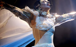 Lady Gaga "đốt cháy" sân khấu Coachella 2025: 5 mẹo để cô giữ dáng và khỏe đẹp ở tuổi 39