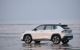 Xe gầm cao 'ăn' 3,5L/100km, bán chạy nhất thị trường, nhưng con số này của Toyota mới cực kỳ đáng nể!