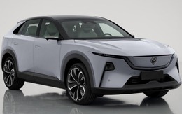 Mazda CX-6e lộ nhiều thông số: Dài hơn hẳn CX-5, bản ‘base’ máy 1.5L hybrid 255hp, chạy 160km không cần xăng