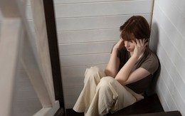 Mẹ kế lén lút bán kỷ vật của mẹ tôi, khi bố biết chuyện, ông trả lời một câu khiến tôi ngã nhào tuyệt vọng