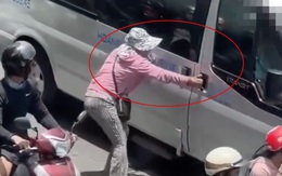 Người phụ nữ chặn đầu, đòi mở cửa xe ô tô 16 chỗ gây tắc dài ở TP.HCM: Hé lộ nguồn cơn