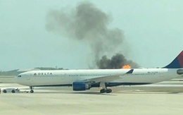 Khoảnh khắc máy bay Airbus bốc cháy khi chuẩn bị cất cánh, sơ tán khẩn cấp 300 người
