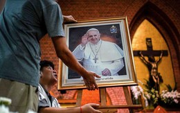 Phá Nhẫn ngư phủ và bắt đầu nghi lễ cổ sau khi Giáo hoàng Francis qua đời