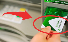 3 thay đổi khi rút tiền bằng thẻ ATM từ năm 2025, ai cũng cần biết