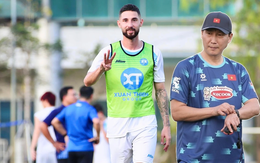 Sao Việt kiều bất ngờ gặp khó, HLV Kim Sang-sik sẽ phải nhận hung tin?